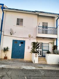 Casa indipendente con giardino