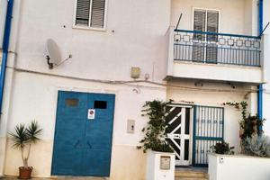 Casa indipendente con giardino