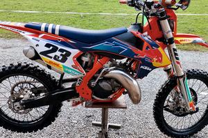KTM 125