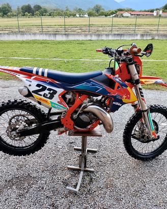KTM 125