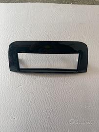 Mascherina per stereo lancia y 2006/2013