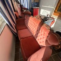 Divano e poltrone stile Liberty