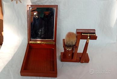 Set da barba Acca Kappa in legno con specchio 