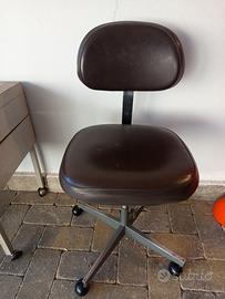 Arredamento ufficio Olivetti vintage