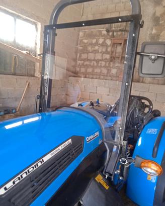 Parabrezza trattore movibile