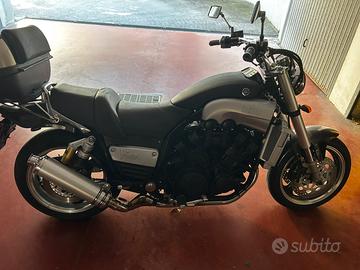 Yamaha V max 1200