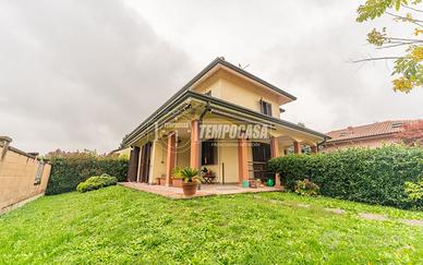 Villa Unifamiliare a Cusago Via Baggio 5 locali