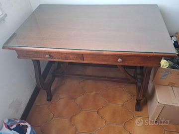 Scrivania, anni 60