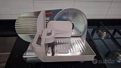Affettatrice CAD lama 19 cm