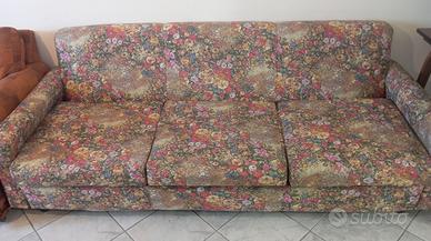 Divano a 3 posti in stile classico