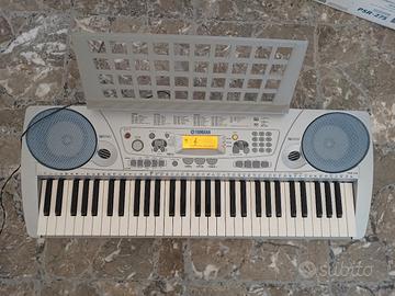 Tastiera Yamaha con cavalletto 