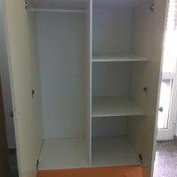 Cameretta bambino neonato con lettino fasciatoio e