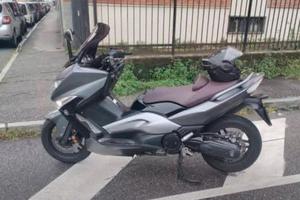 tmax Yamaha 500