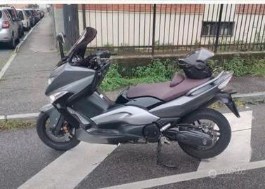 tmax Yamaha 500