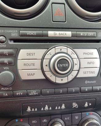 Autoradio NISSAN QASHQAI del 2008