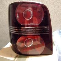 fanale posteriore sinistro VW Touran 