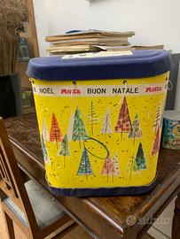 Motta vecchia scatola di cartone