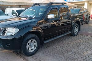 Nissan Navara 2.5 dCi 4 porte Double Cab Sport