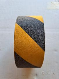 Tesa nastro antiscivolo giallo /nero
