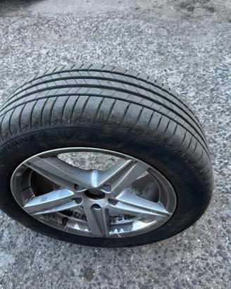 Cerchi completi di pneumatici Audi