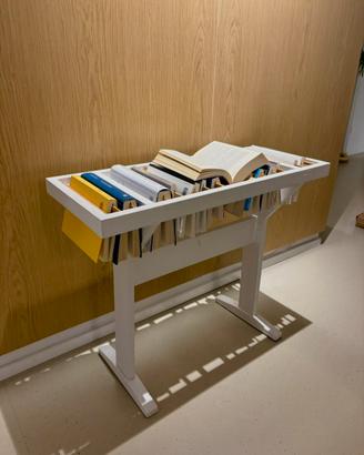 Libreria Tavolino stile Booken di LEMA Raw Edges