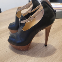 Scarpa tacco alto e zeppa