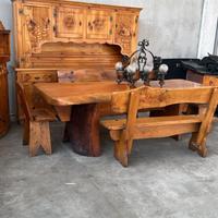 Taverna completa in legno