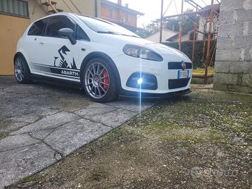 Grande punto abarth esseesse