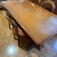 TAVOLO DA SOGGIORNO IN NOCE