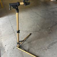 Cavalletto telescopico pulizia bici