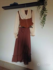 vestito tema medioevale 