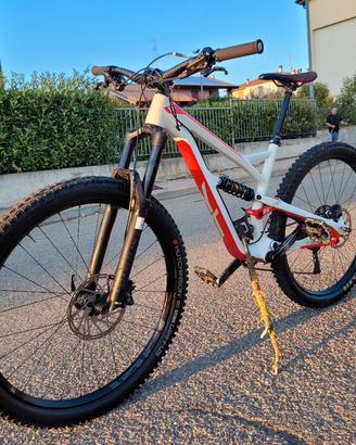 YT JEFFSY CF CARBONIO 