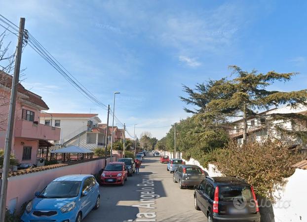 Fiumicino Bilocale Con Posto Auto