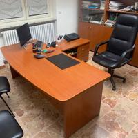 scrivania + armadio ufficio