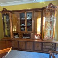 Mobile soggiorno +tavolo+sedie+ tavolinetto