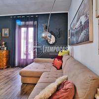 TRILOCALE AUTONOMO COMPLETAMENTE RISTRUTTURATO !!!