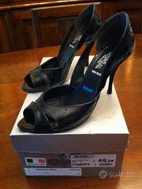 Scarpe Decolleté aperte - Nere Vernice - Num 35.