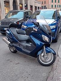 Stupendo Suzuki burgman 650 executive 