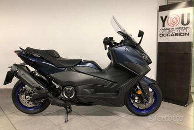 YAMAHA T-Max 560 Scooter