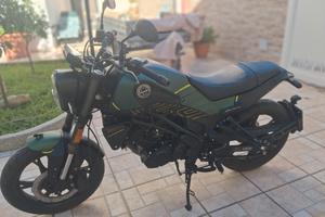 moto leoncino 125