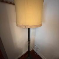 Lampada da terra in ottone