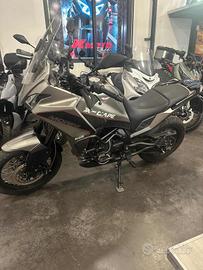 MOTO MORINI X-Cape 650 raggi