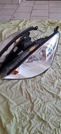 Fari Ford Focus 03-04 originali usati