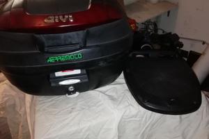 bauletto GIVI  e 340 monolock usato