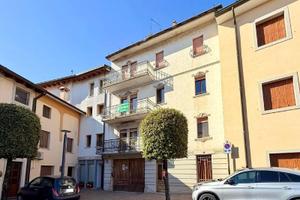 tricamere di 142 mq sulla piazza ce...