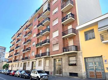 2 LOCALI A TORINO