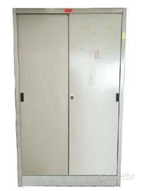 Armadio in metallo - ante scorrevoli