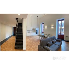 In palazzo storico ampio trivano ristrutturato