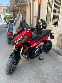 Honda x-adv 750
