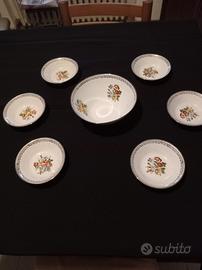 Servizio di porcellana fine vintage da sette pezzi